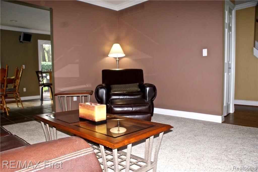 1399 West Fairview Lane Rochester Hills, MI 48306 - Photo 5 of 46