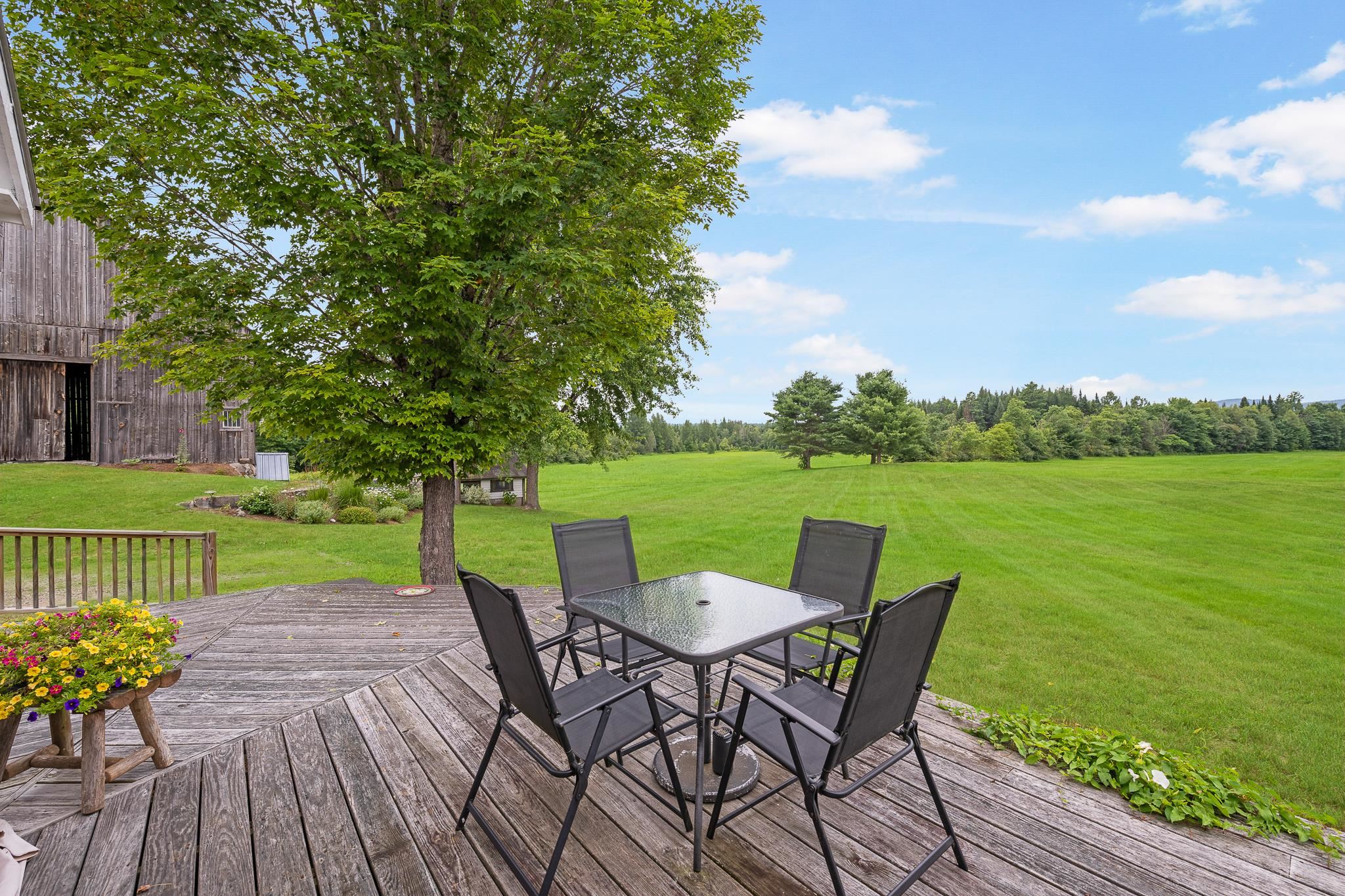 512 Elm Street Lancaster, NH 03584 - Photo 4 of 58 Gallery Image 4