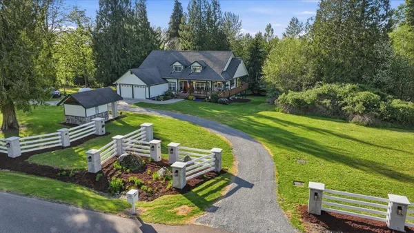 $1,100,000 | 12811 Kapowsin Highlands Drive East, Graham, WA 98338