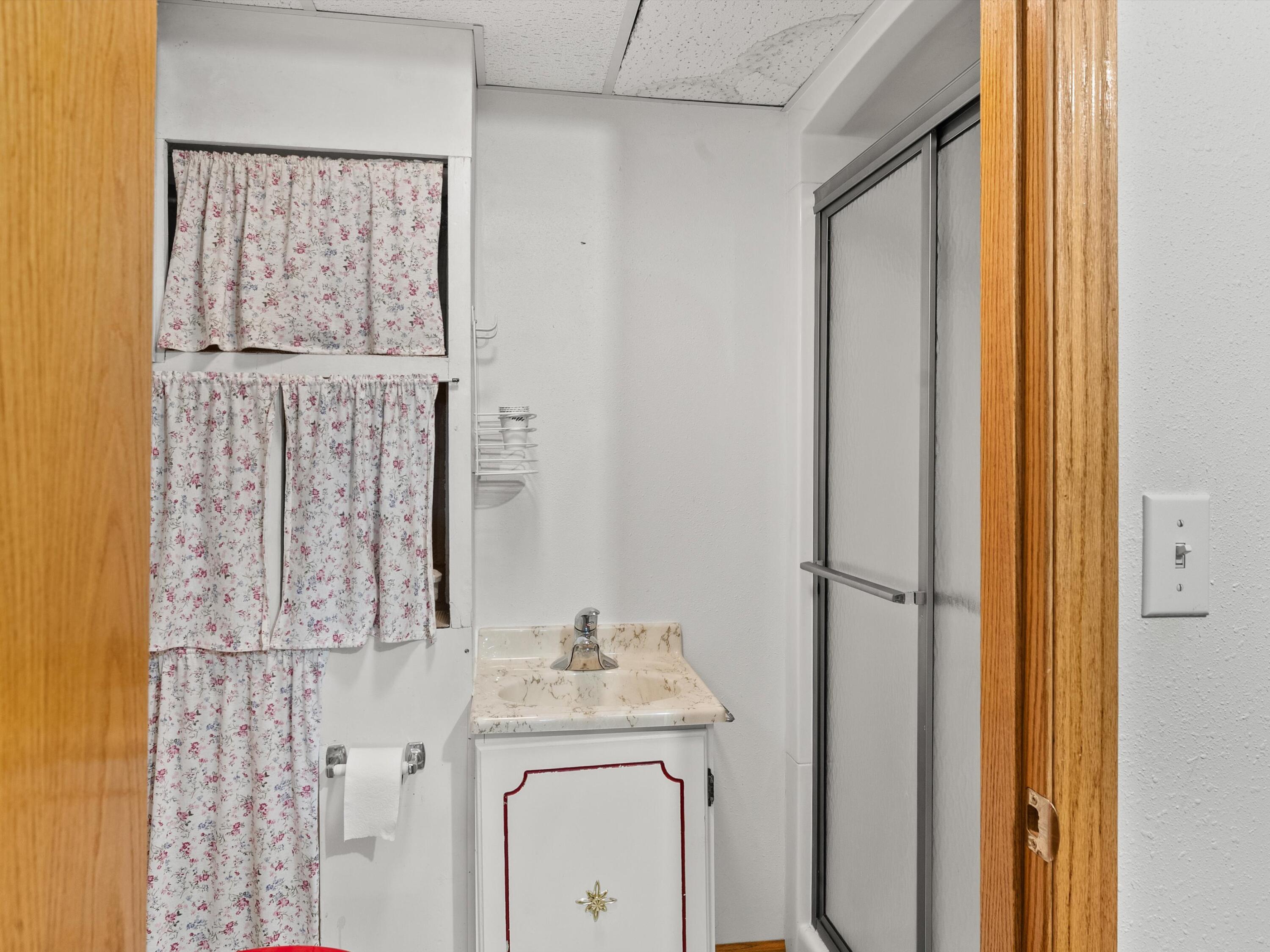 2332 37th Street Two Rivers, WI 54241 - Photo 21 of 26 20-020_3067686_02270