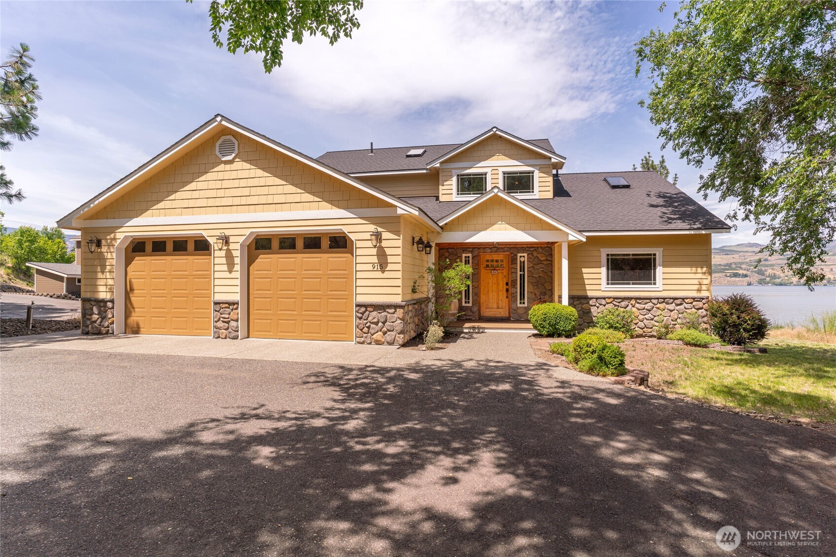 915 South Lakeshore Road Chelan, WA 98816 - Photo 39 of 40