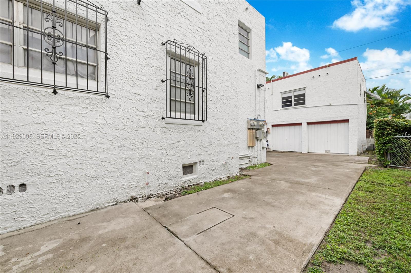 1736 Southwest 9th Street, Unit 1738 Miami, FL 33135 - Photo 14 of 15 a view of a house with a yard