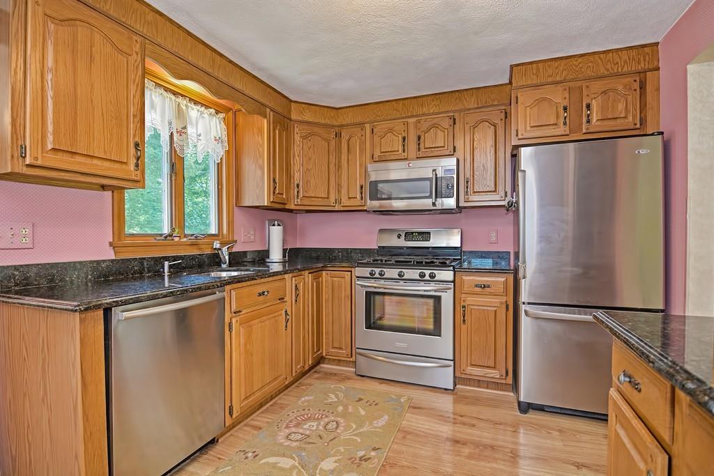 35 Poskus Street Stoughton, MA 02072 - Photo 5 of 40 Gallery Image 5