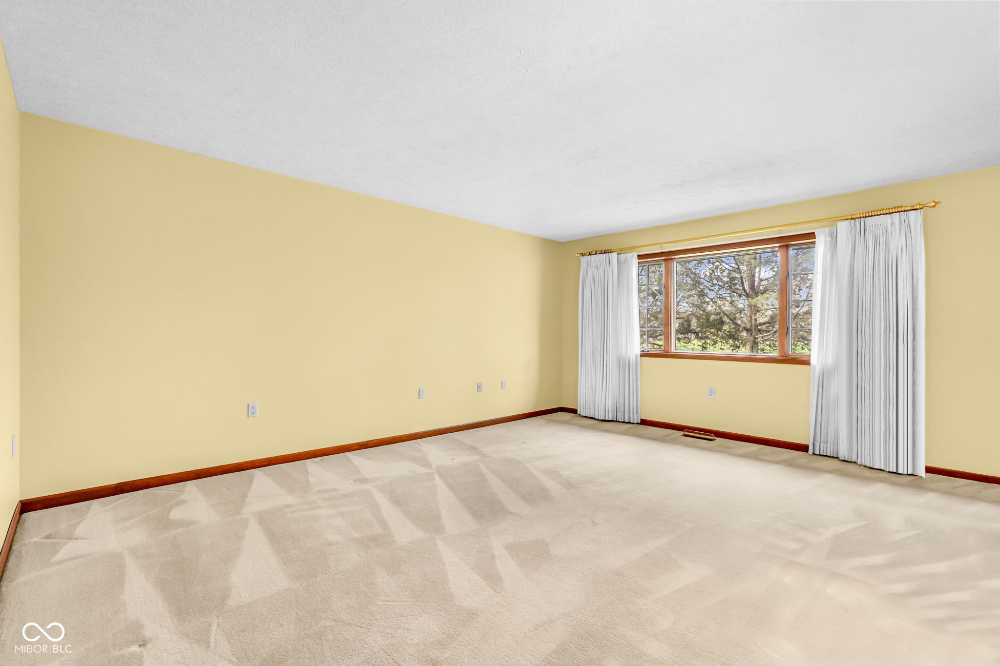 5697 RidgeHill Way Avon, IN 46123 - Photo 11 of 64