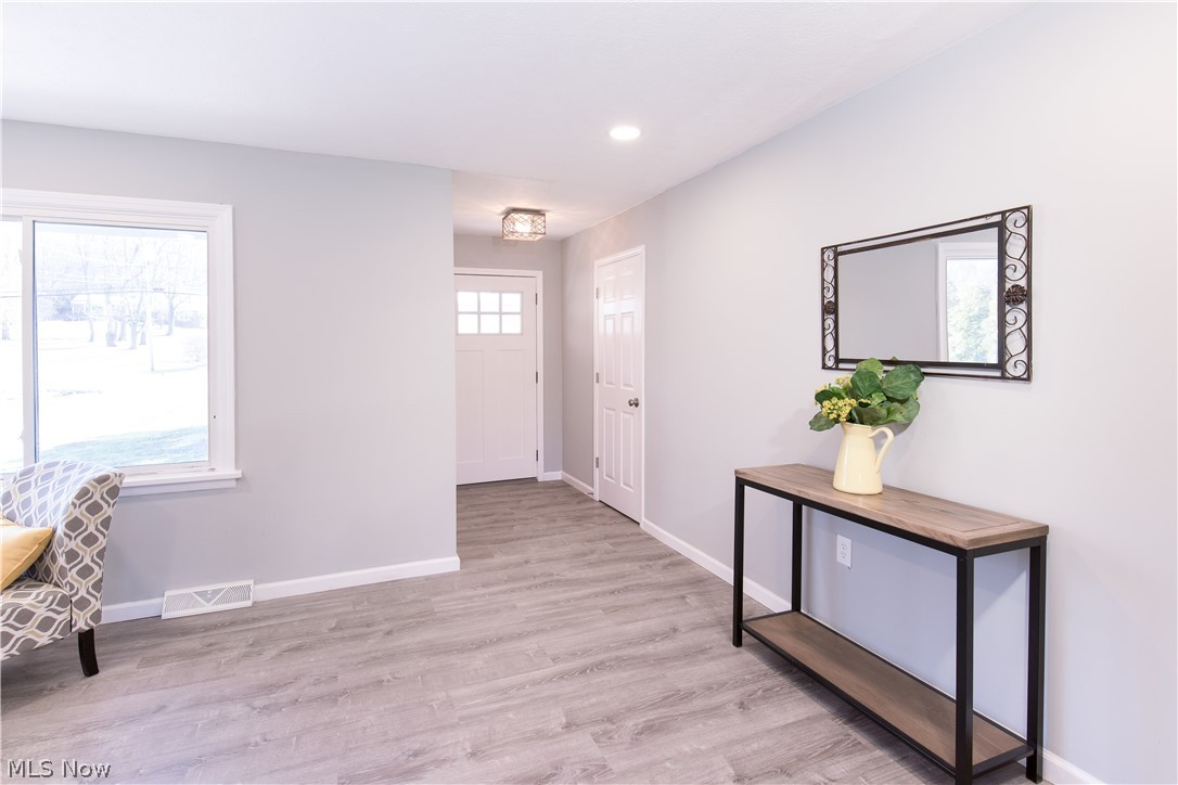 9953 Hoose Road Mentor, OH 44060 - Photo 6 of 32 Gallery Image 6