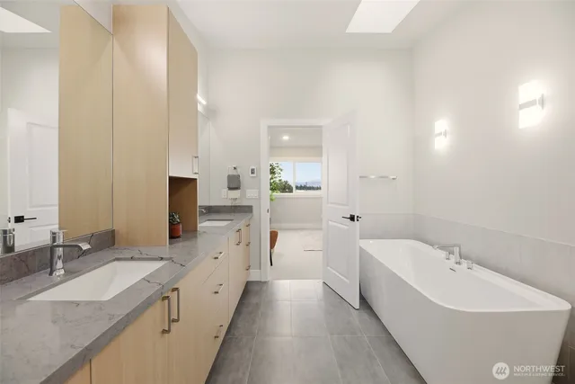 $1,498,000 | 329 North 103rd Street, Seattle, WA 98133