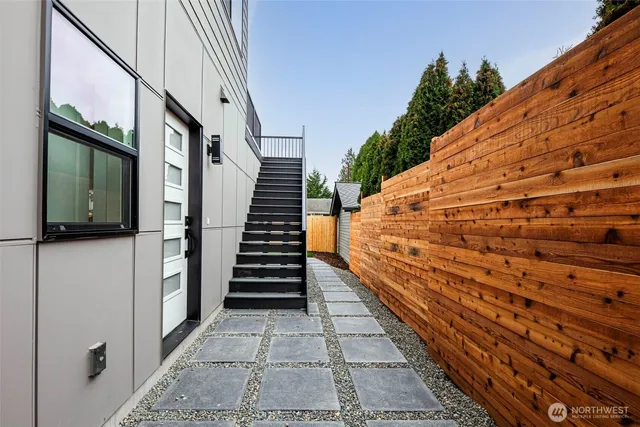 $1,498,000 | 329 North 103rd Street, Seattle, WA 98133