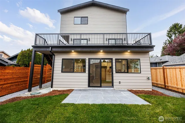 $1,498,000 | 329 North 103rd Street, Seattle, WA 98133