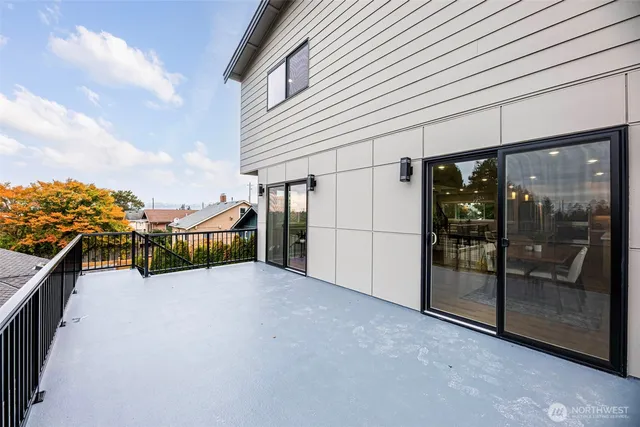 $1,498,000 | 329 North 103rd Street, Seattle, WA 98133