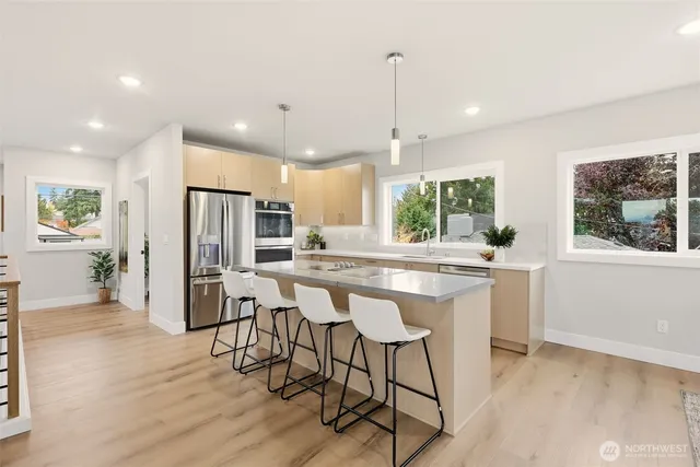 $1,498,000 | 329 North 103rd Street, Seattle, WA 98133