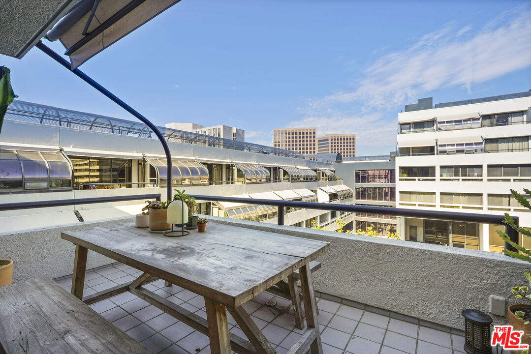 880 West 1st Street, Unit 604 Los Angeles, CA 90012 - Photo 12 of 60