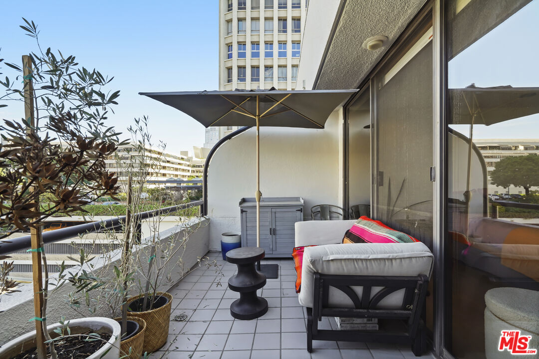 880 West 1st Street, Unit 604 Los Angeles, CA 90012 - Photo 29 of 60