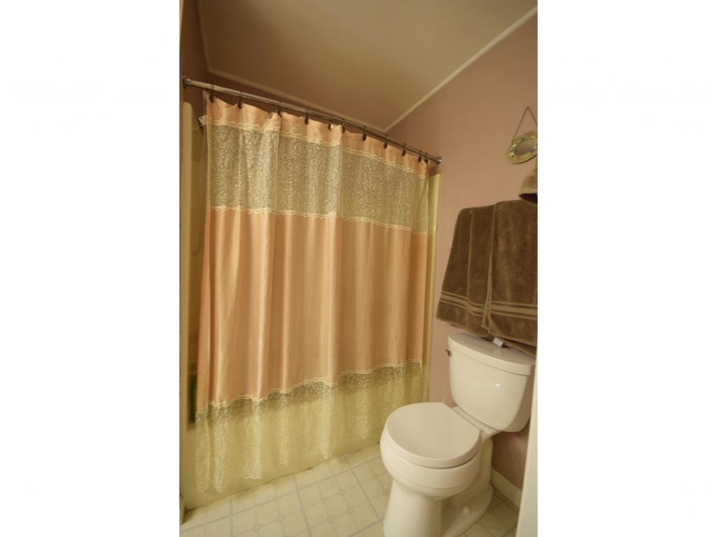 216 Locust Hill Road, Unit 216 Shelburne, VT 05482 - Photo 8 of 15 Gallery Image 8