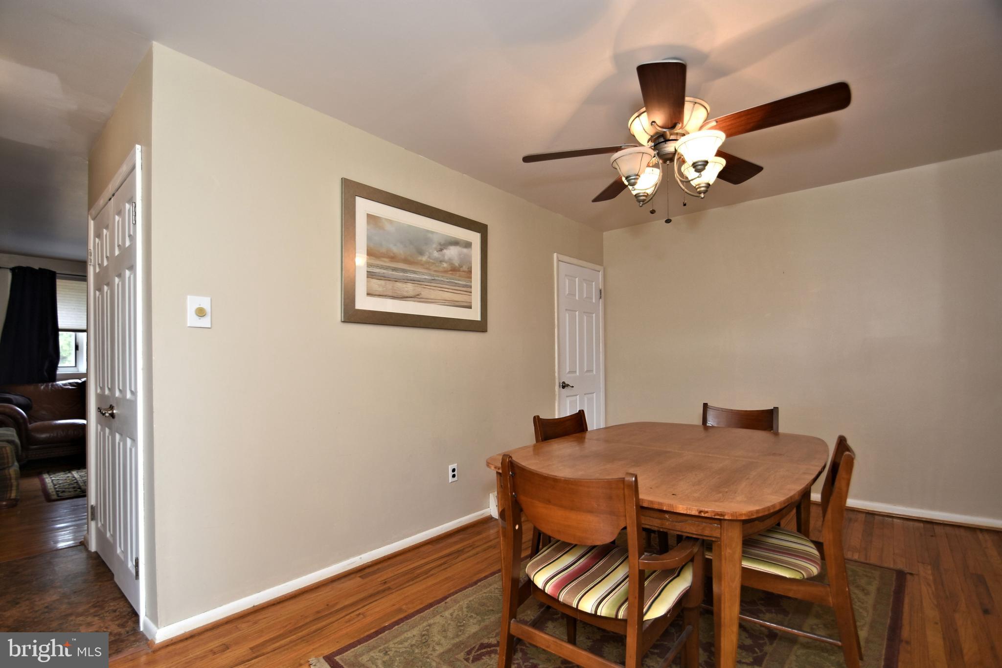 7431 Hill Road Philadelphia, PA 19128 - Photo 7 of 31 Dining room