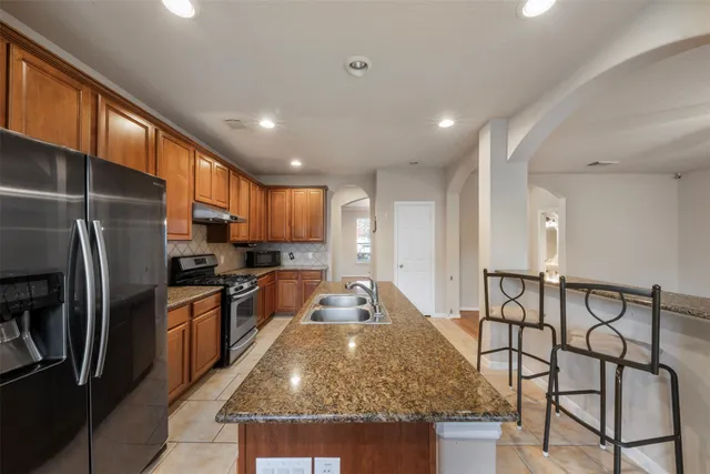 $2,600 | 13907 Normandy Court, Sugar Land, TX 77498