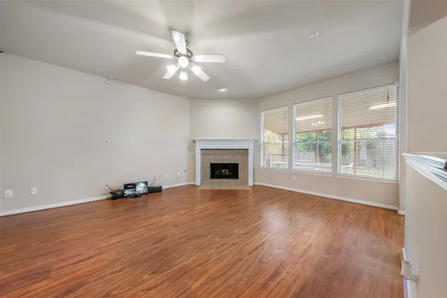 $2,600 | 13907 Normandy Court, Sugar Land, TX 77498