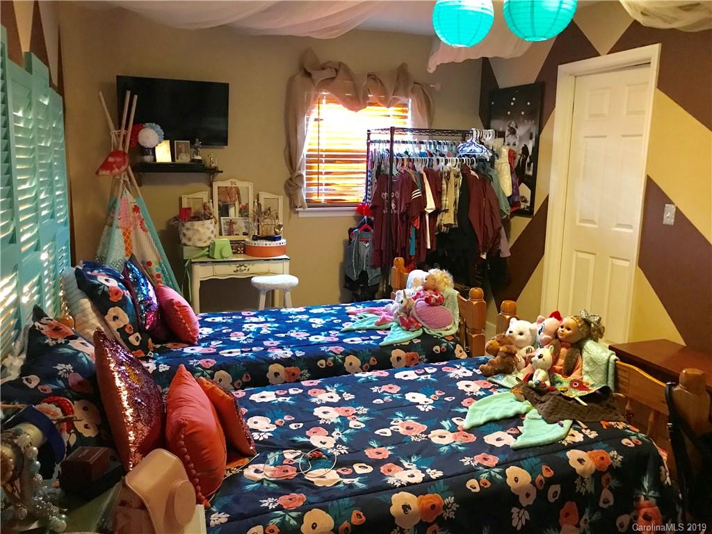 340 Chesterfield Road Mooresboro, NC 28114 - Photo 13 of 15 Gallery Image 13