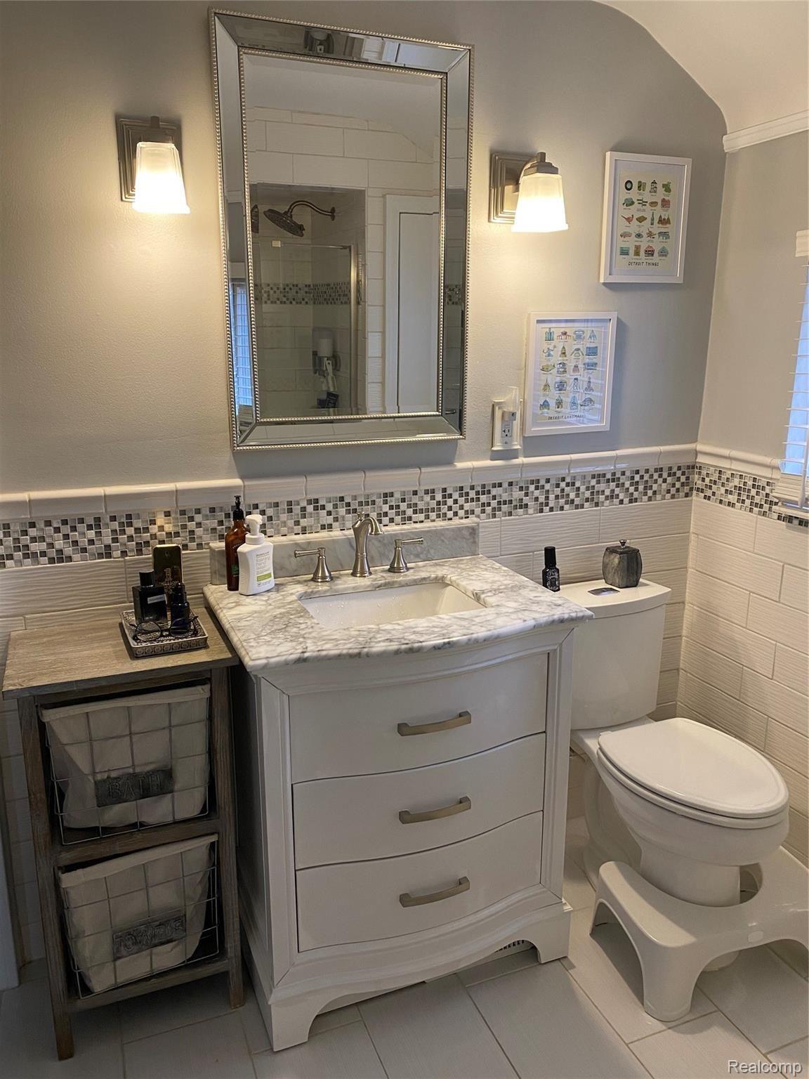 2711 Bembridge Road Royal Oak, MI 48073 - Photo 20 of 25 12B044E9-4D01-4E96-B0CE-D1F49D66A340.jpeg