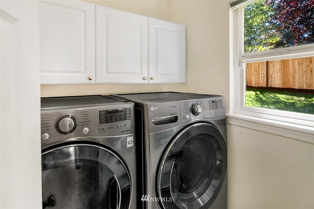 3713 Northeast 5th Street Renton, WA 98056 - Photo 12 of 22