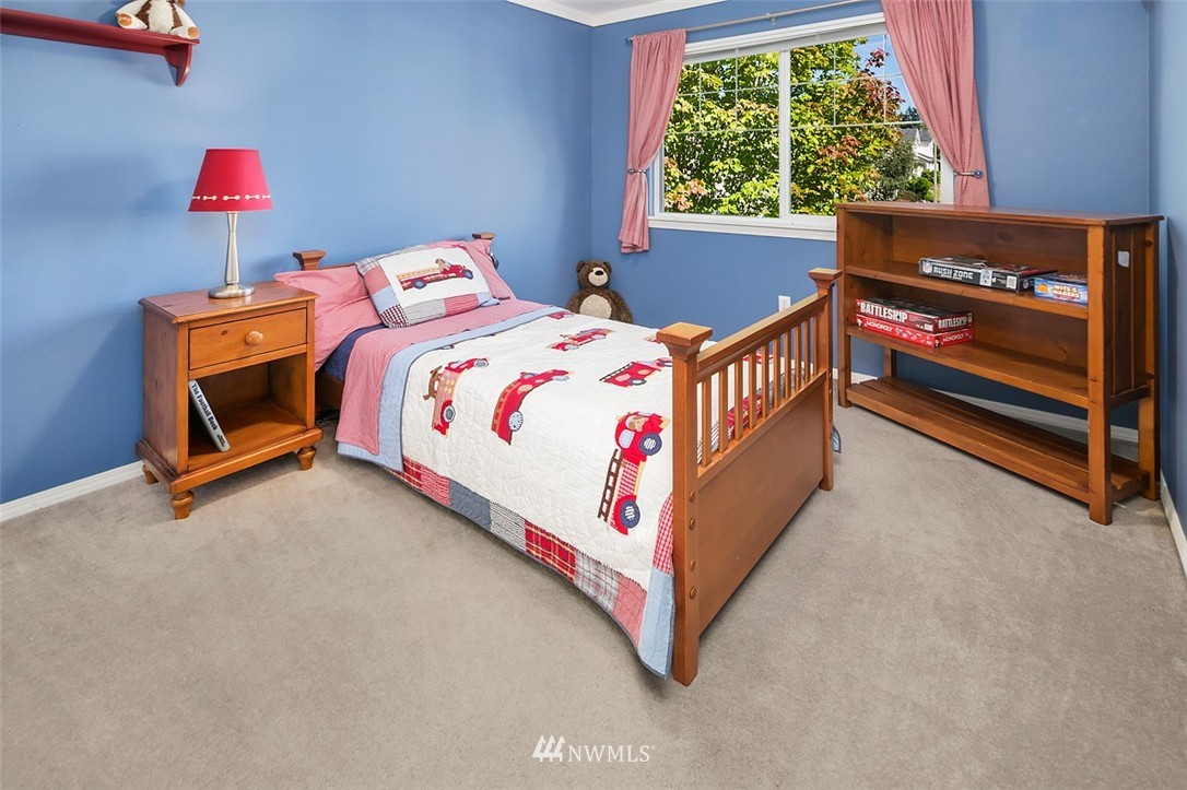 3713 Northeast 5th Street Renton, WA 98056 - Photo 17 of 22