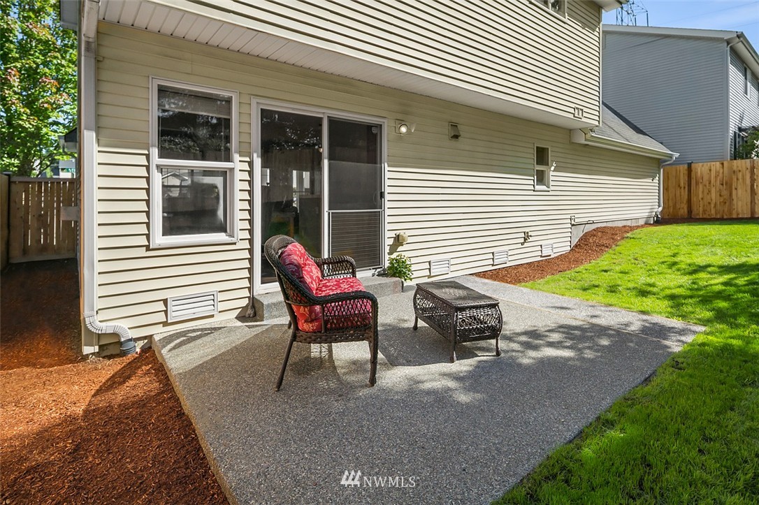 3713 Northeast 5th Street Renton, WA 98056 - Photo 21 of 22