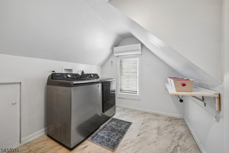 14 Grove Terrace Montclair, NJ 07042 - Photo 22 of 37