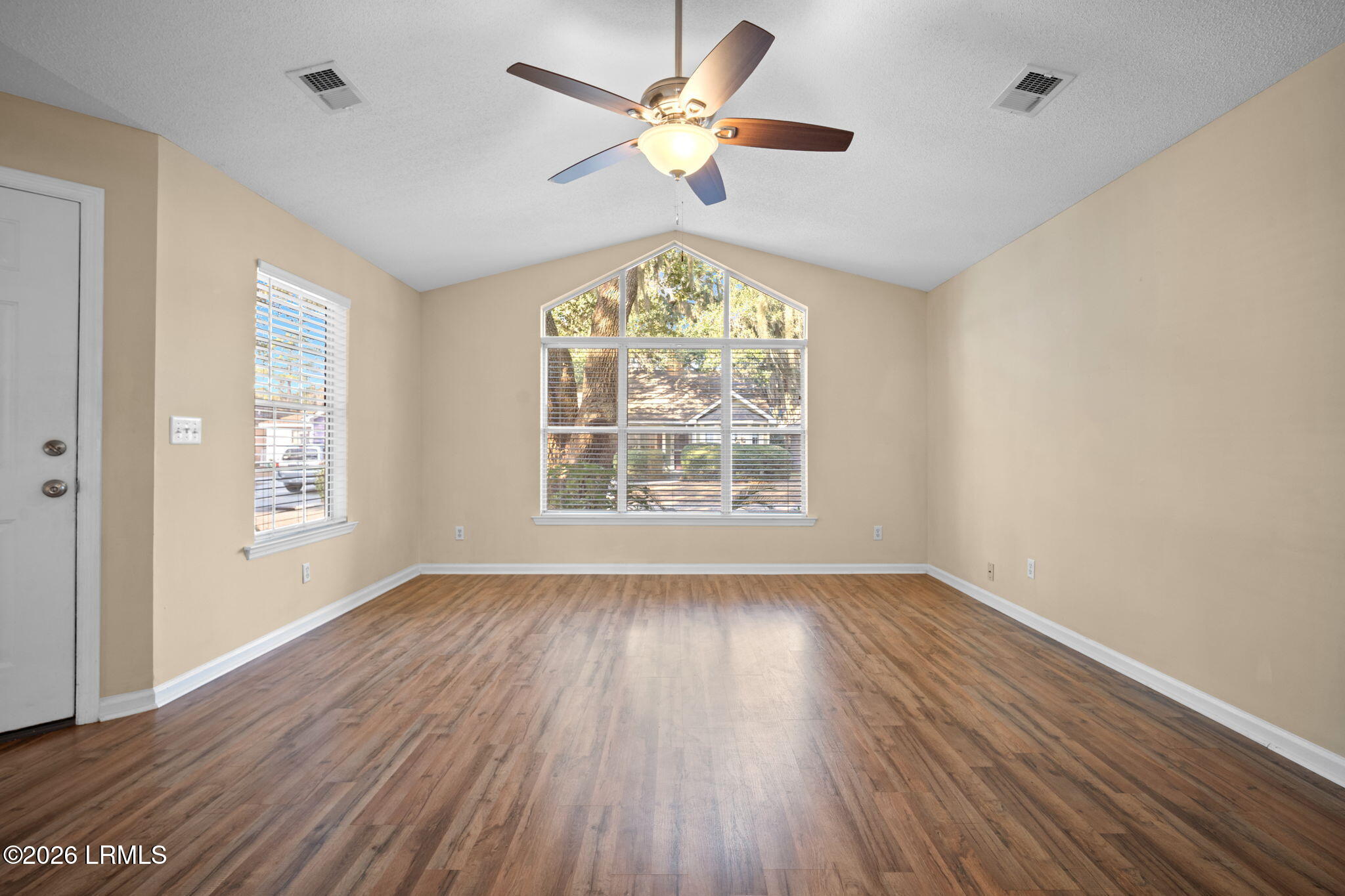 948 Oyster Cove Road Beaufort, SC 29902 - Photo 7 of 45 25-web-or-mls-DSC00550