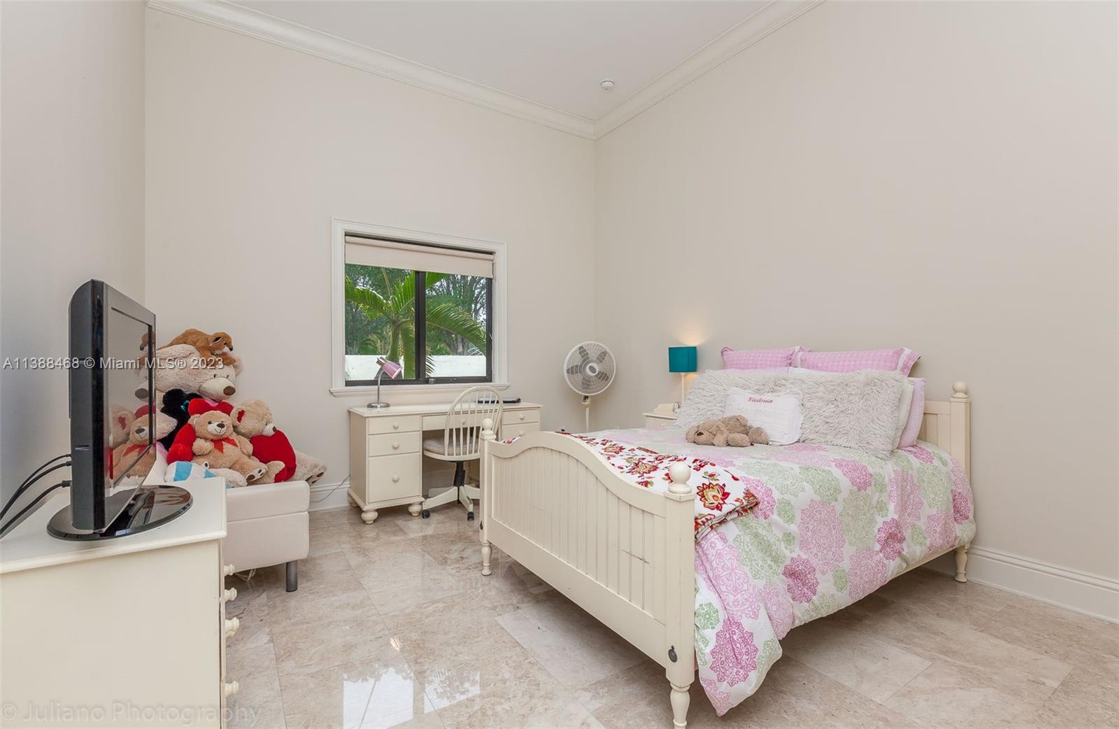 6874 Southwest 57th Terrace Miami, FL 33143 - Photo 18 of 36