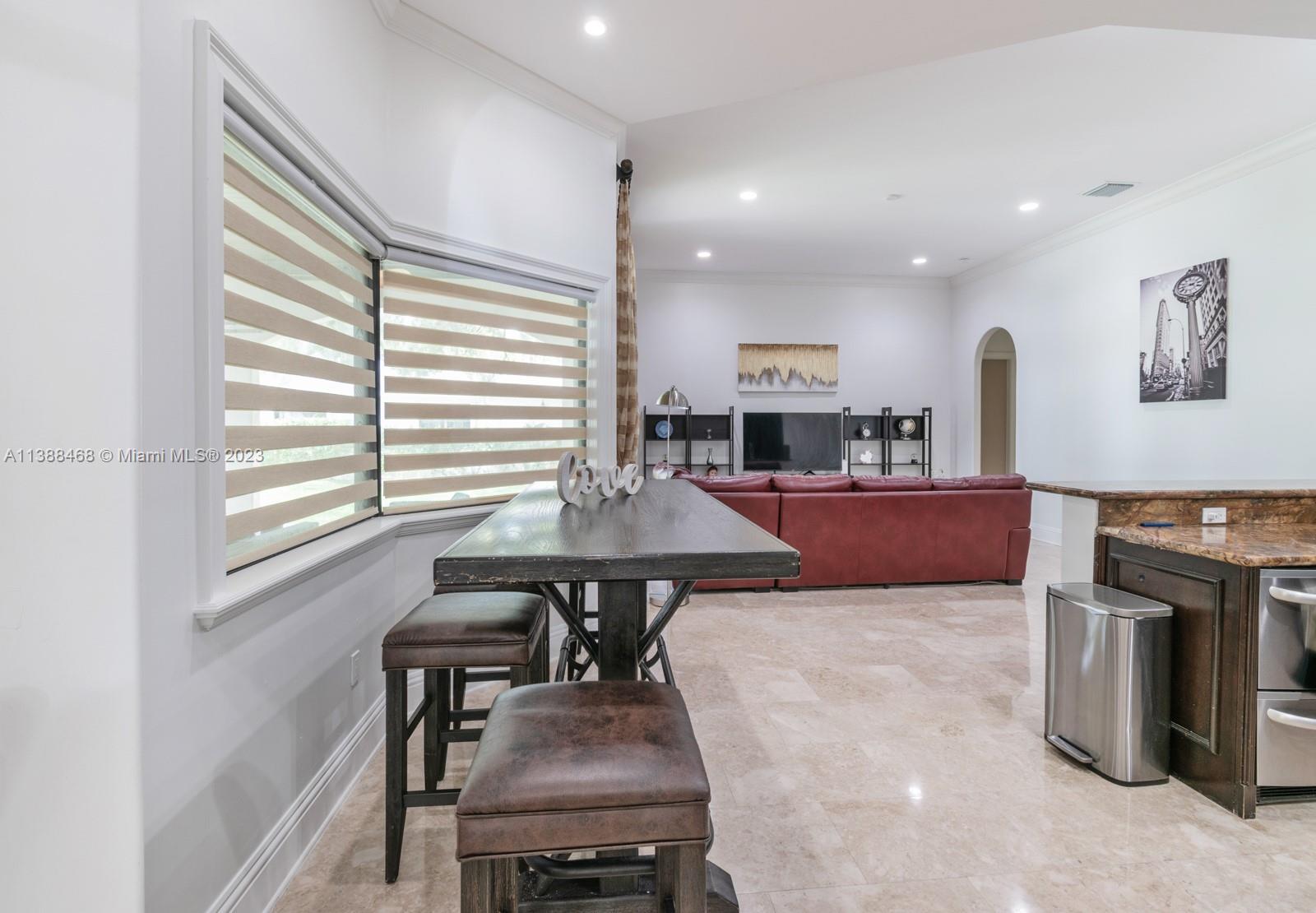 6874 Southwest 57th Terrace Miami, FL 33143 - Photo 8 of 36