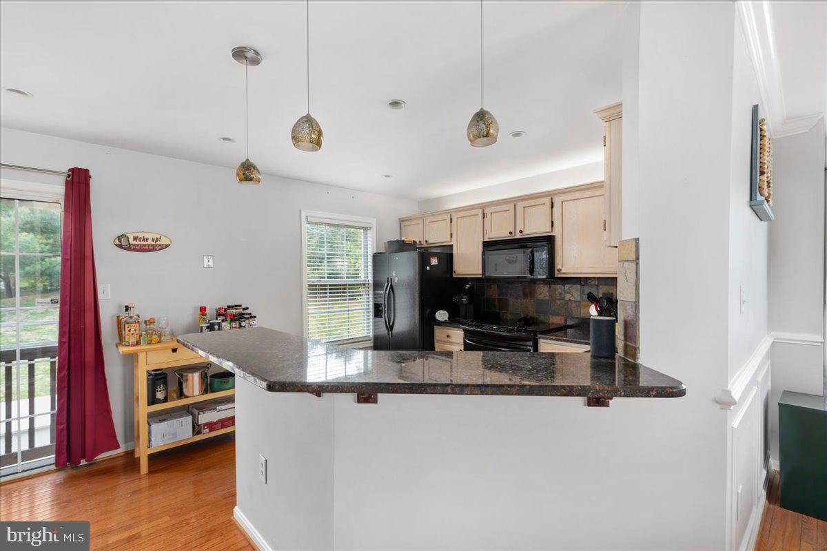 8448 Tackhouse Loop Gainesville, VA 20155 - Photo 17 of 39