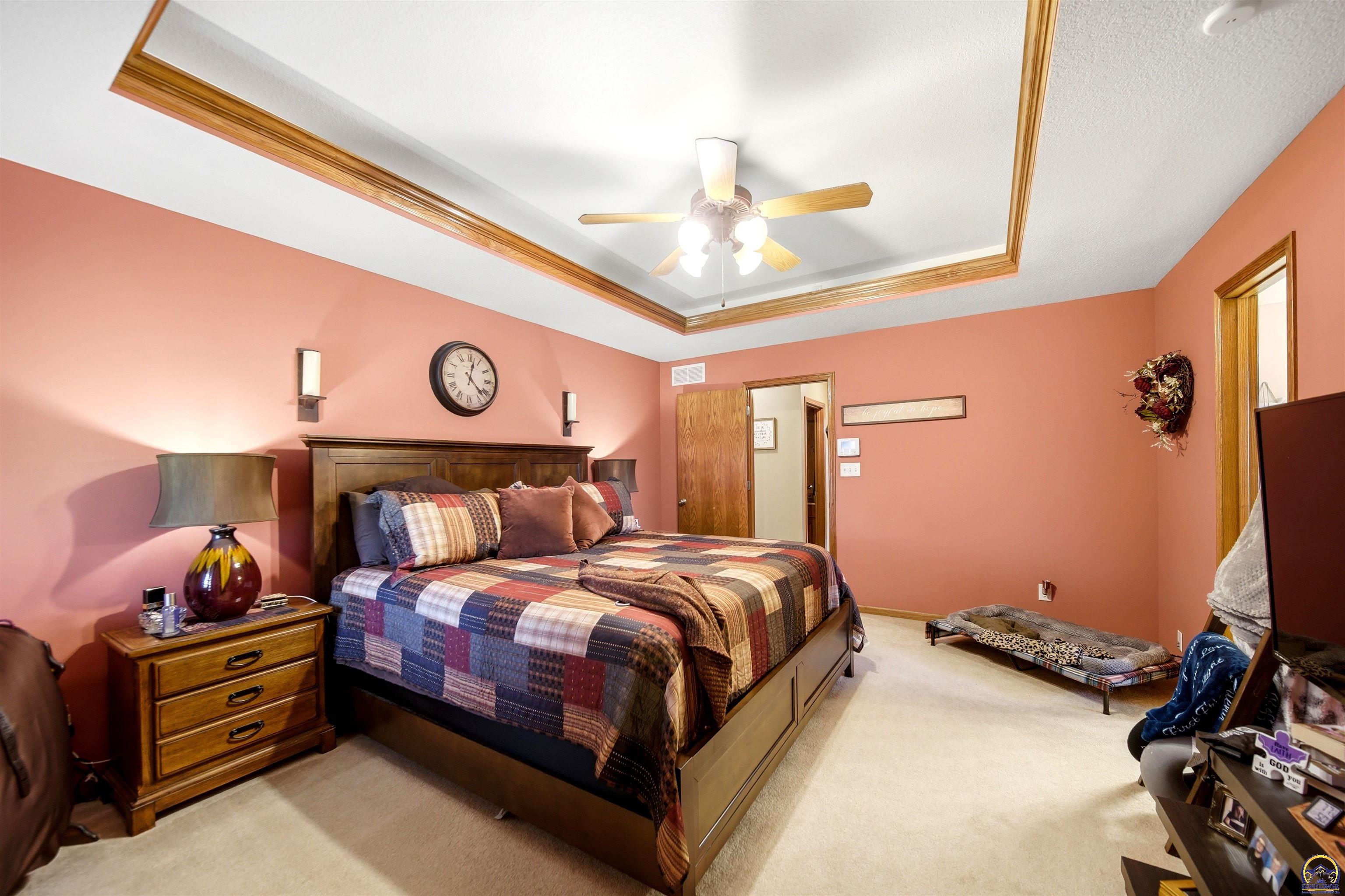 5045 Northwest Rochester Road Topeka, KS 66618 - Photo 14 of 31