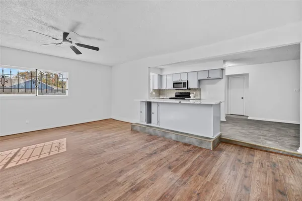 $1,950 | 10027 Valley Sun Drive, Houston, TX 77078