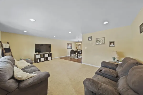 $359,900 | 520 Meadowbrook Drive, Adrian, MI 49221
