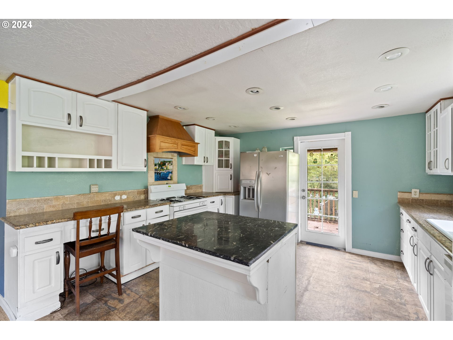 501 Carroll Road Kelso, WA 98626 - Photo 6 of 37 Gallery Image 6