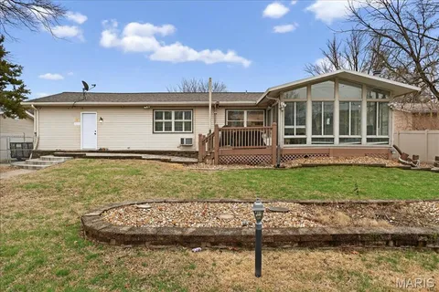 $320,000 | 139 Cole Boulevard, St. Charles, MO 63301