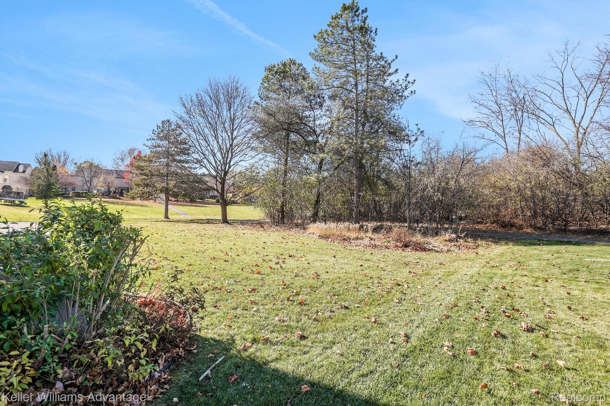 31262 Country Ridge Circle Farmington, MI 48331 - Photo 32 of 33 Gallery Image 32