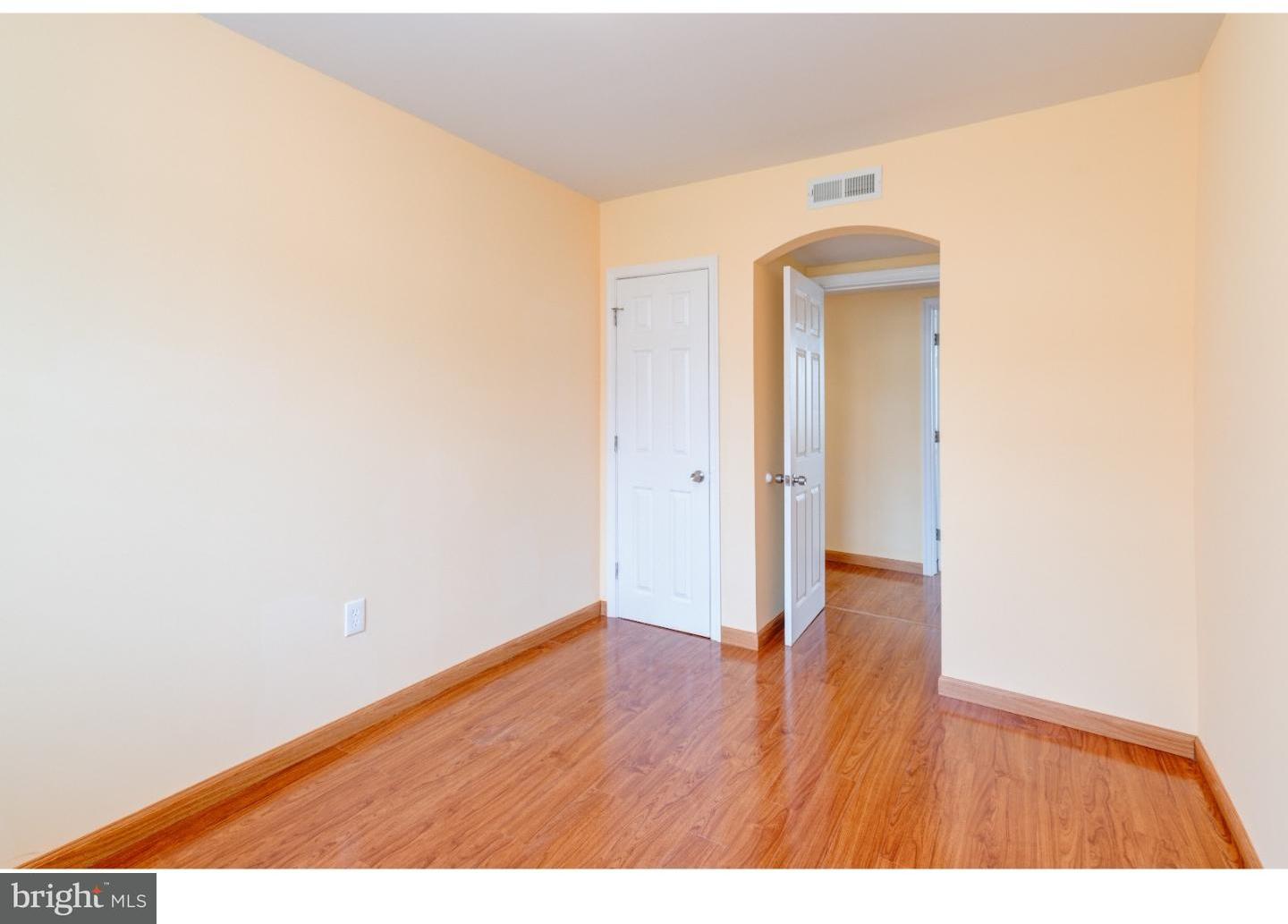 9212 Horatio Road Philadelphia, PA 19114 - Photo 5 of 8 Gallery Image 5
