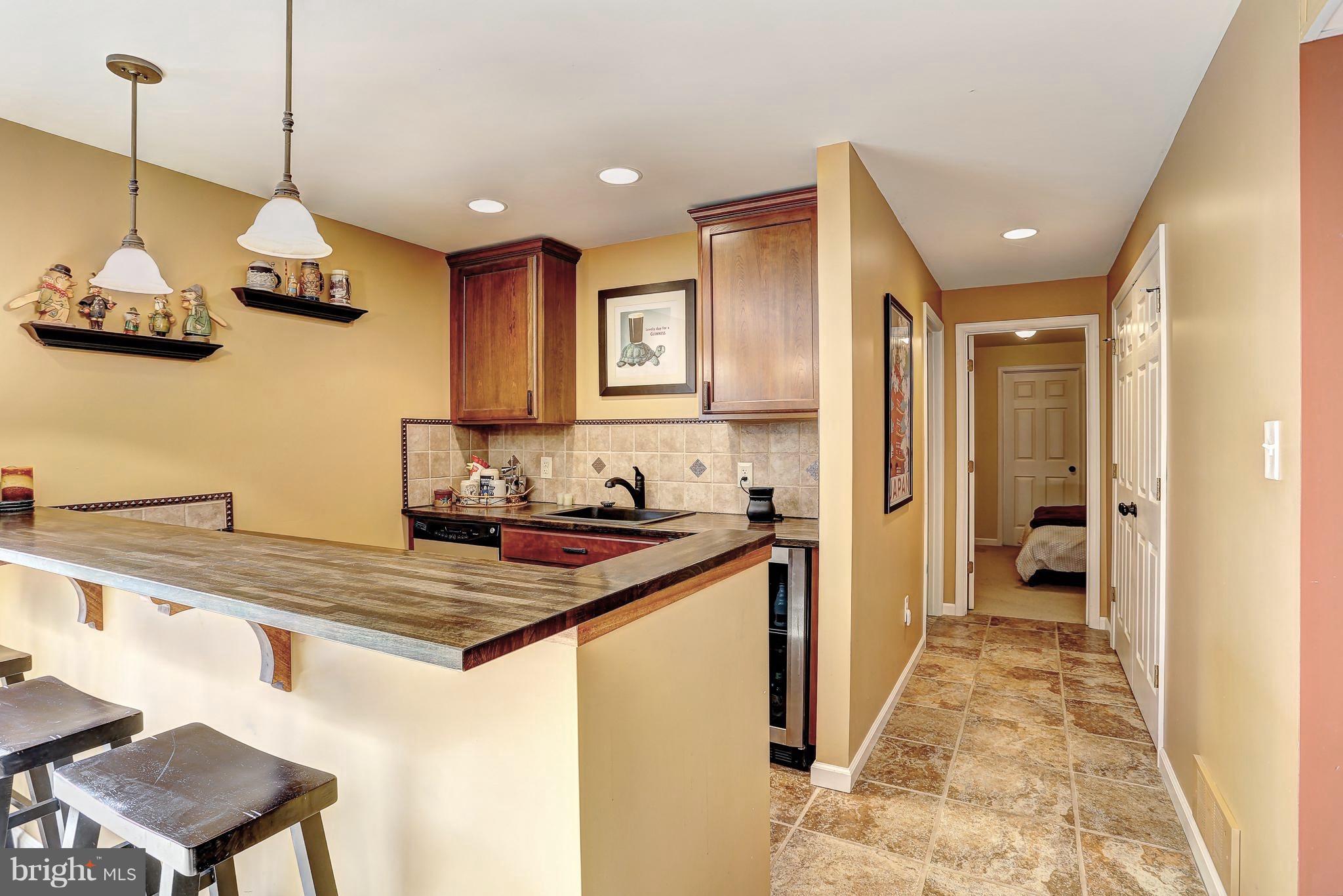 7417 Gaither Road Sykesville, MD 21784 - Photo 25 of 30 Bar area