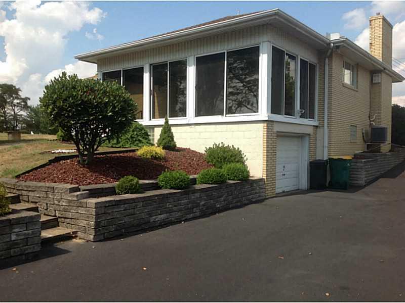 23 Bellview Drive McKees Rocks, PA 15136 - Photo 18 of 20 Exterior Back.