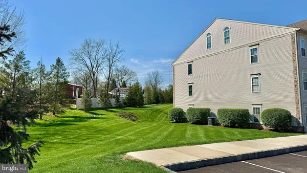 $394,900 | 200 Claret Court, Unit 204, Warrington, PA 18976