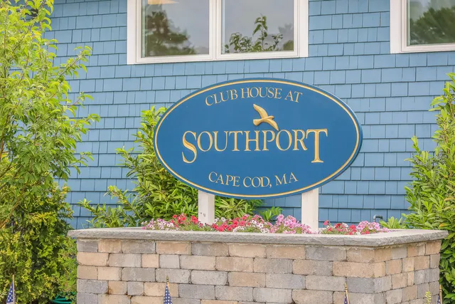 a view of a basket ball court