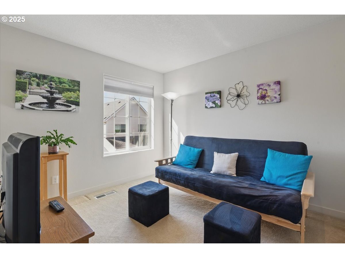 13660 Southwest Fischer Road Portland, OR 97224 - Photo 27 of 33 Gallery Image 27
