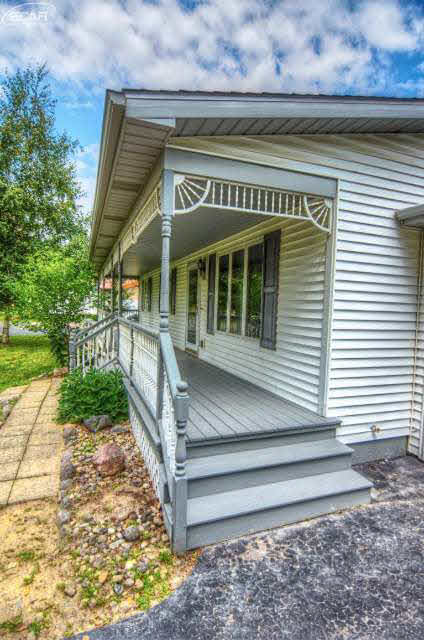 6497 Lapeer Road Burton, MI 48509 - Photo 2 of 39 20444937-1.JPG