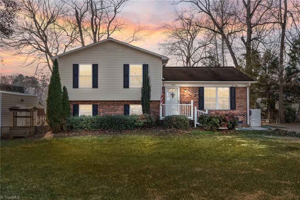 1586 Riverview Rd Extension Lexington, NC 27292 - Photo 1 of 49