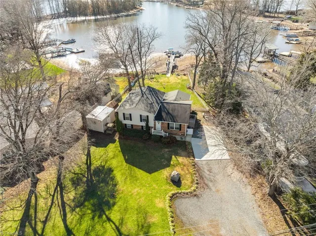 $575,000 | 1586 Riverview Rd Extension, Lexington, NC 27292