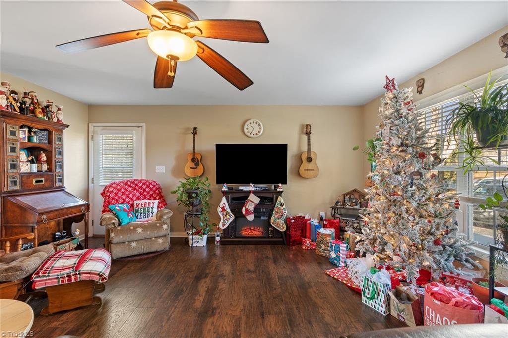 1586 Riverview Rd Extension Lexington, NC 27292 - Photo 7 of 49