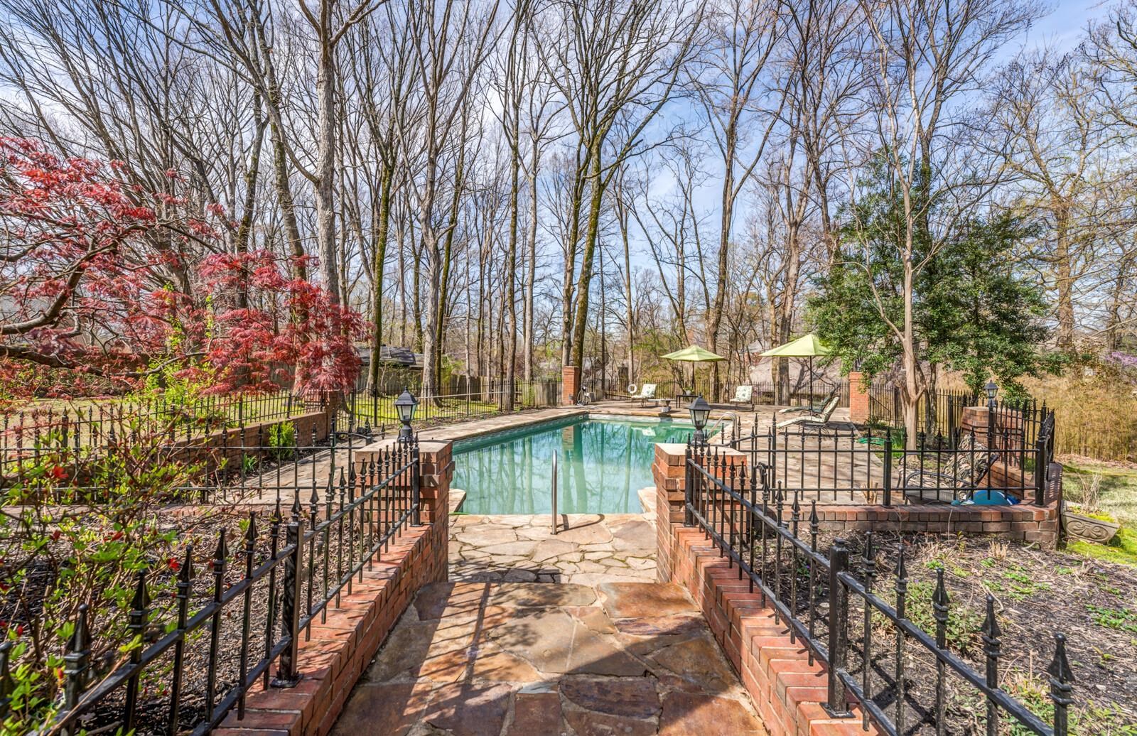 601 North Walnut Bend Road Memphis, TN 38018 - Photo 22 of 25 a view of house with backyard