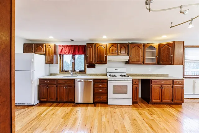 $4,000 | 11 Emile Circle, Unit 2, Malden, MA 02148