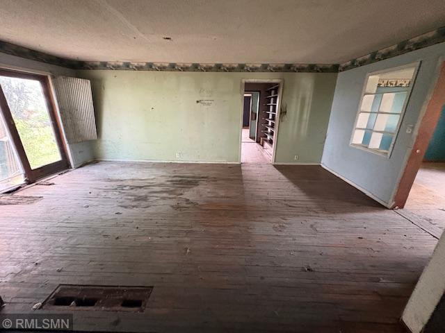 12224 270th Street East Kenyon, MN 55946 - Photo 11 of 21