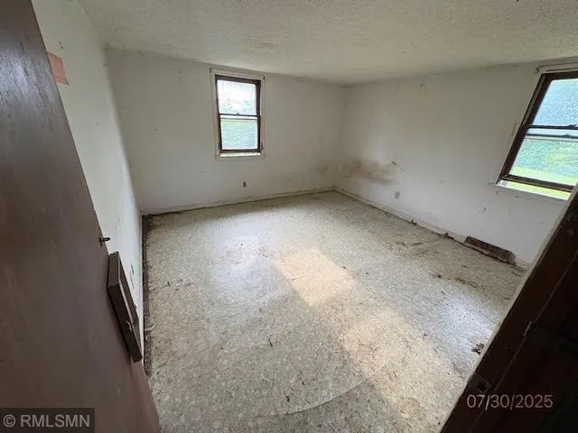 $107,900 | 12224 270th Street East, Kenyon, MN 55946